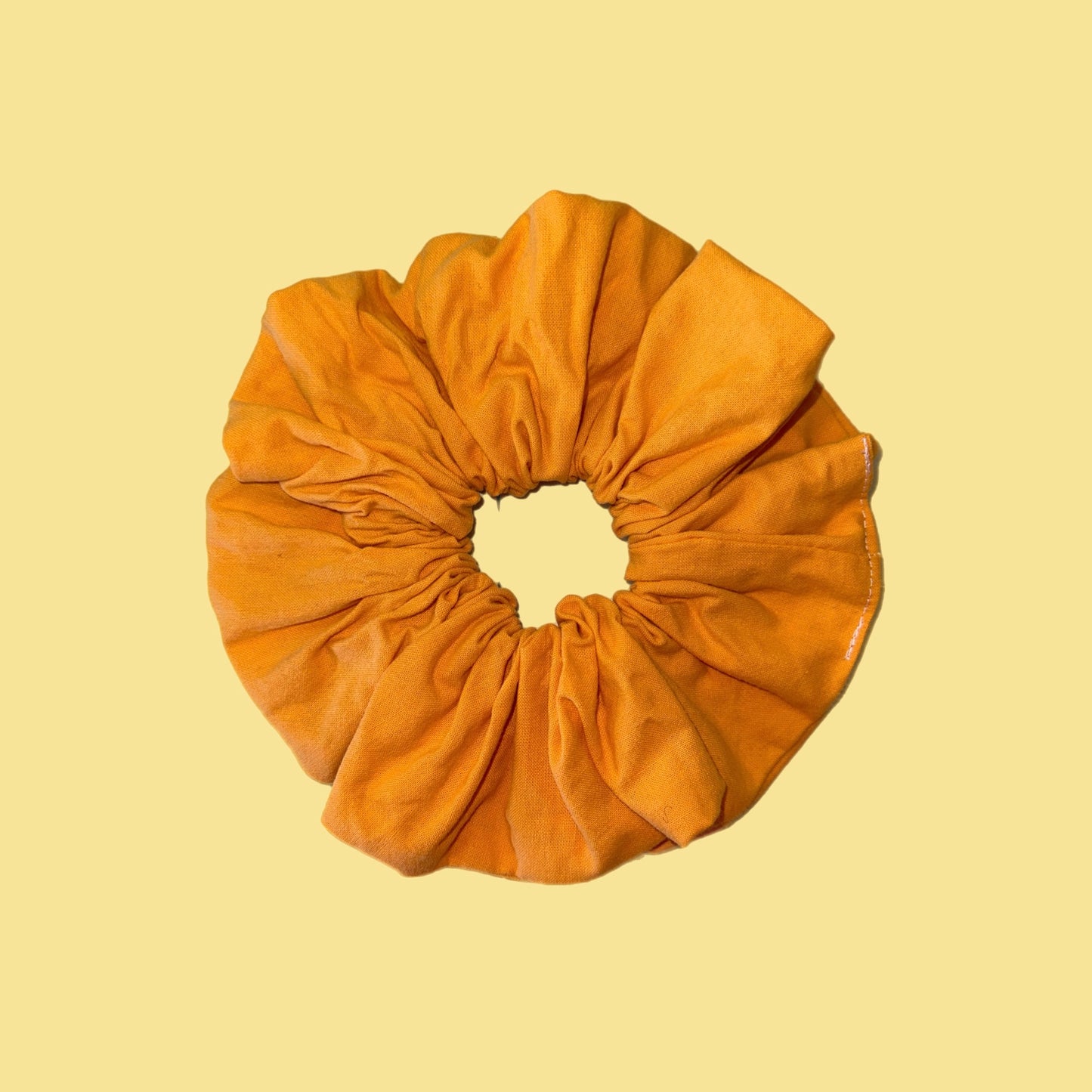 Orange xxl scrunchie