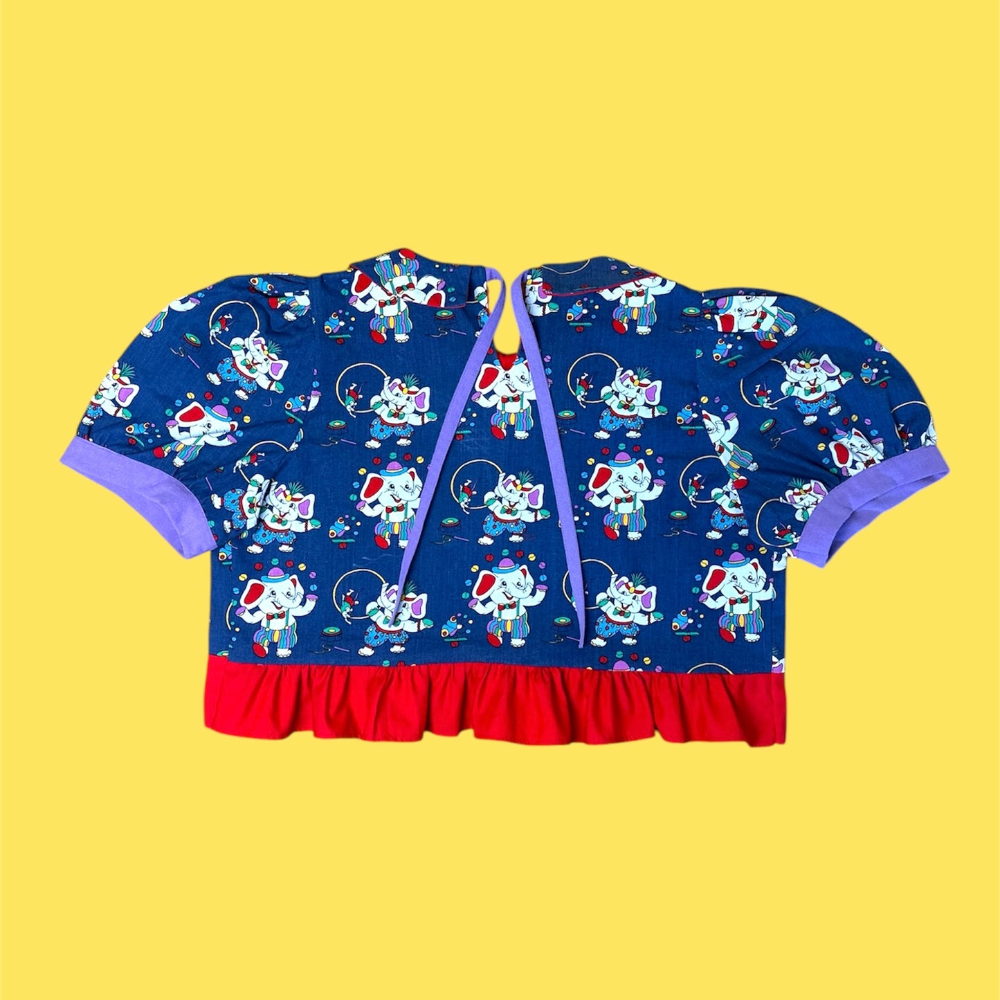 ELEPHANT CROPPED BLOUSE (M/L)